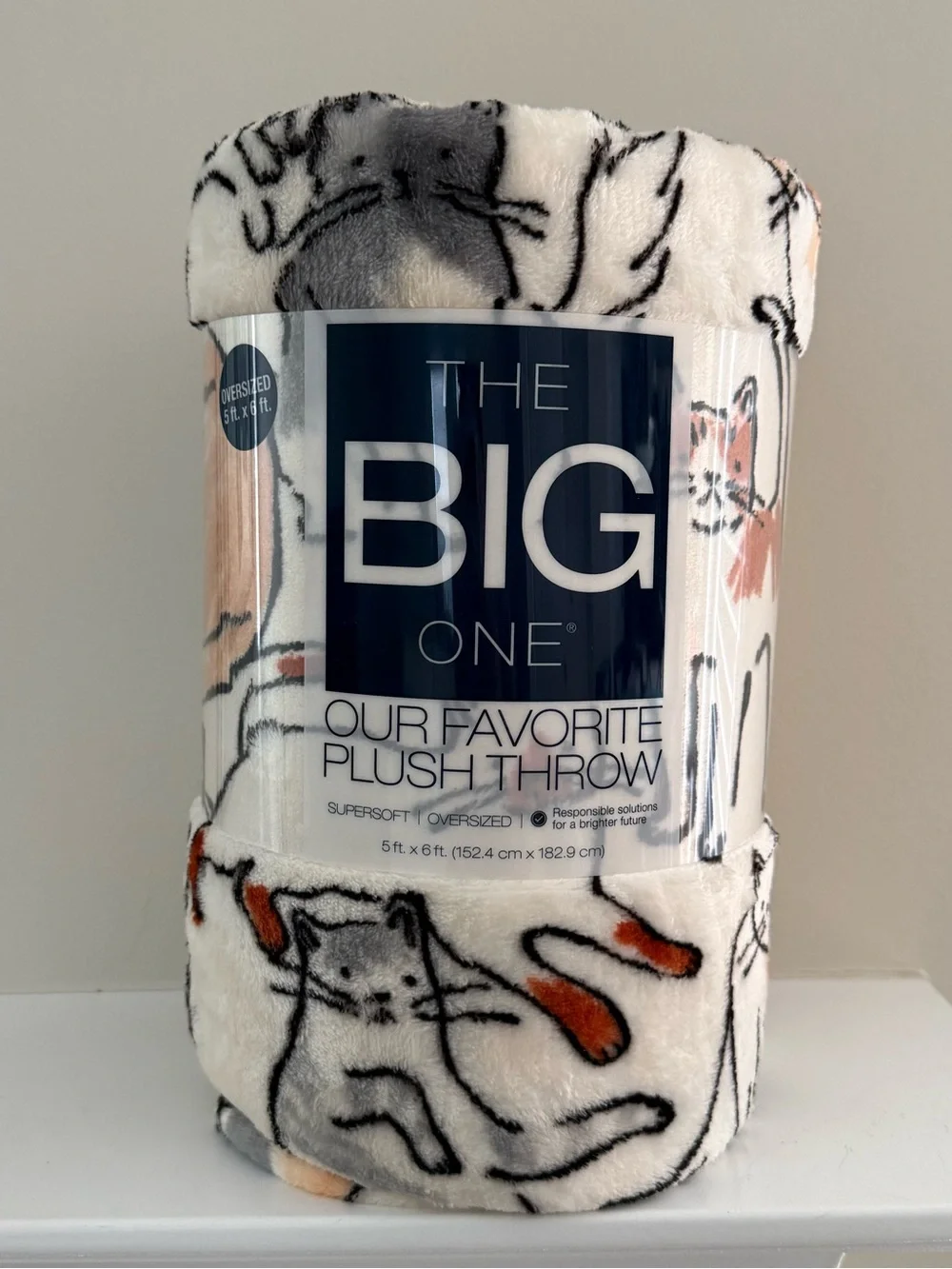 The Big One Blanket Cats Cat Outline Pretty Kitty NEW